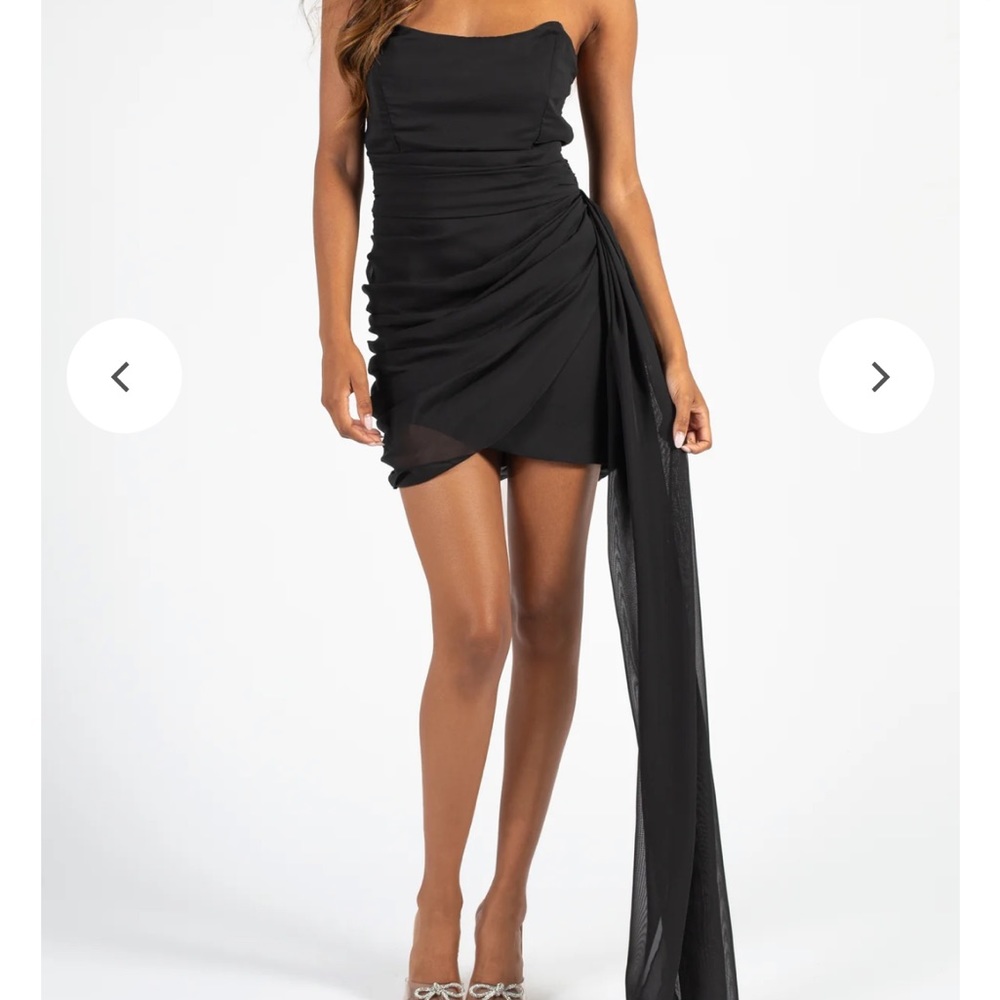 BWT luxxel dress